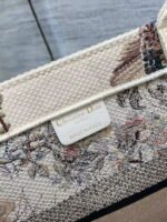 Dior tote Magpie White Limited Collection size: 36 * 18 * 28cm - Image 3