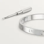 Cartier / LOVE BRACELET LOVE LOVE bracelet, white gold (750/1000). Comes with a screwdriver. Width: 6.1 mm. Ref. B6067617 - Image 7