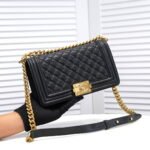 Chanel Cowhide caviar with gold hardware size: 25*15*9cm - Image 2