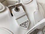 Prada leather Underarm bag white1BA381 size: 22.5cm - Image 4