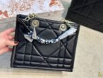 Dior ESSENTIAL Ox-leather rattan check shoulder Tote bag size: 36*28/27*22cm - Image 8