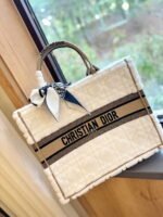 Dior embroidery tote bag size: 20cm/35cm/41cm - Image 2